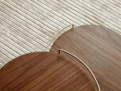 Audo Copenhagen Umanoff sidobord, 45 cm, valnöt - borstad mässing