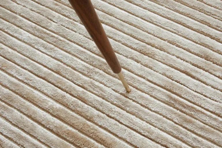 Audo Copenhagen Umanoff sidobord, 45 cm, valnöt - borstad mässing