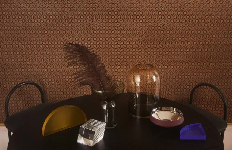 AYTM Tota lykta, bärnsten - svart