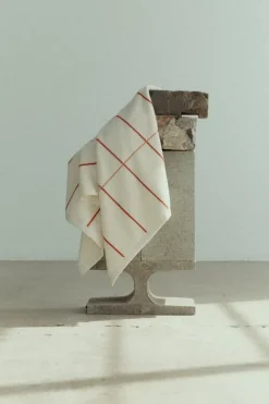 Baina Badlakan, Bethell, 70 x 140 cm, paloma sun - ecru