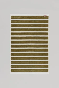 Baina Badmatta, Echo, 50 x 80 cm, kaprifol - krita