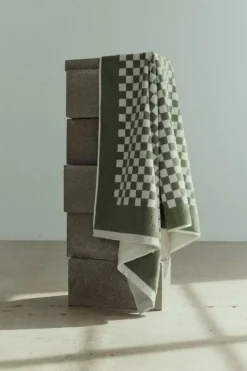 Baina Strandhandduk, Roman, 90 x 170 cm, salvia - krita