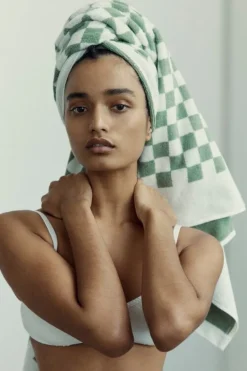 Baina Strandhandduk, Roman, 90 x 170 cm, salvia - krita