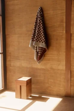 Baina Strandlakan Roman, 90 x 170 cm, cement - rhus