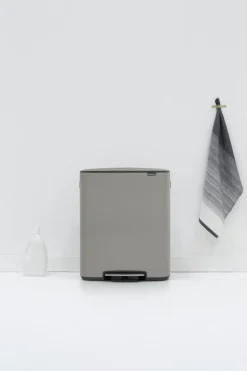 Brabantia Bo Pedal Bin soptunna med pedal, 60 l, Sense of Luxury, grå