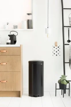 Brabantia newIcon pedalhink, mattsvart