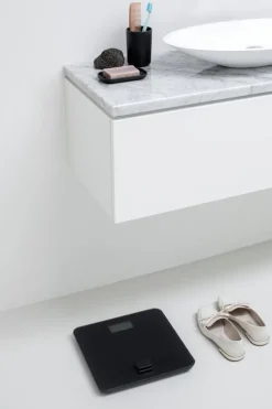 Brabantia ReNew batterifri badrumsvåg, mörkgrå