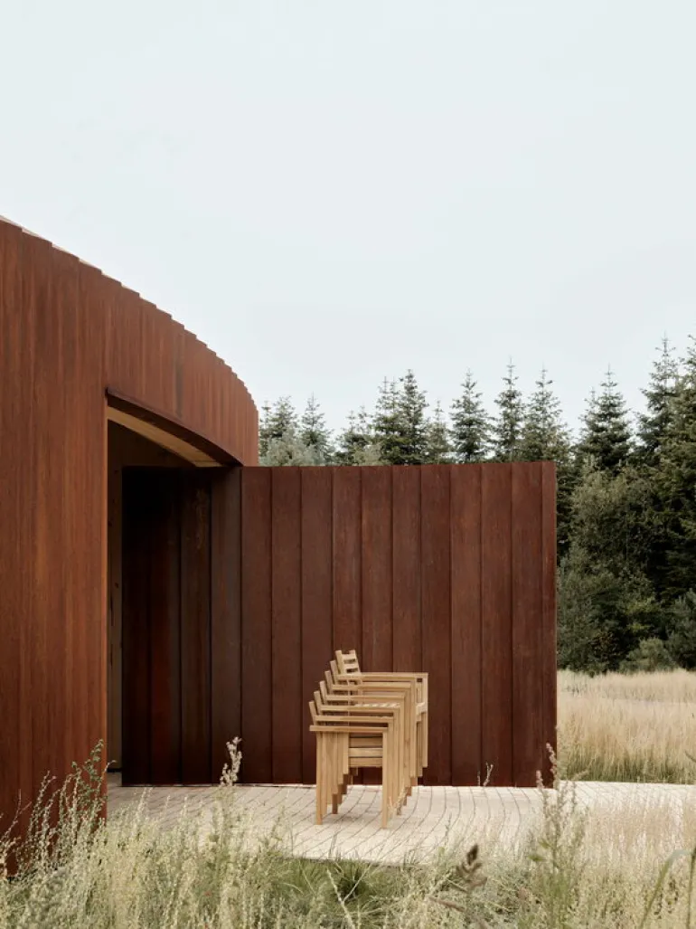 Carl Hansen & Søn AH502 Outdoor matstol med armstöd, teak