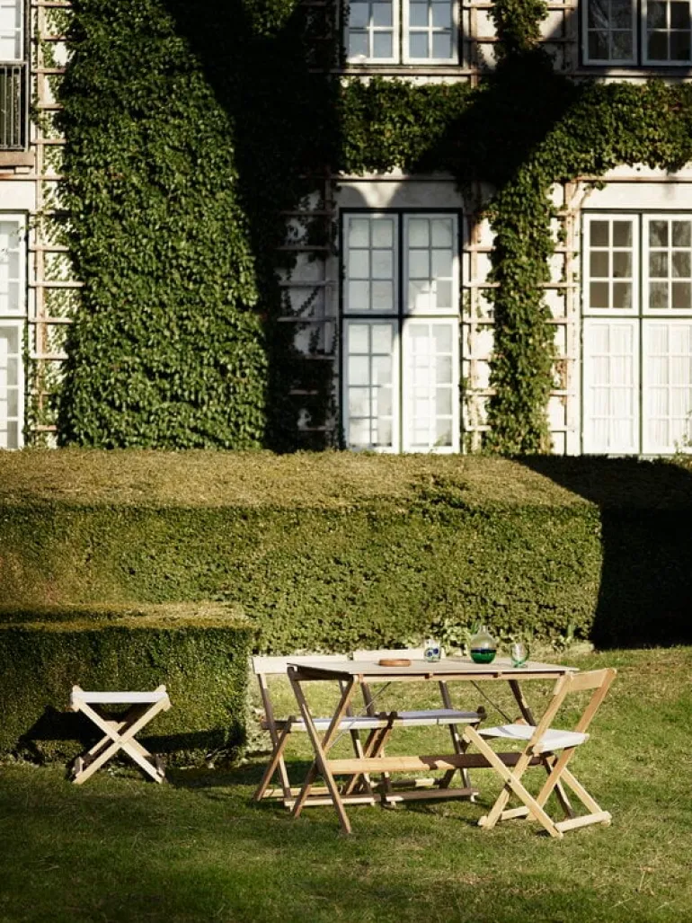 Carl Hansen & Søn BM5768 fotpall för däckstol, teak - off-white