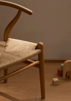 Carl Hansen & Søn CH24 Wishbone barnstol, oljad ek - natursnöre