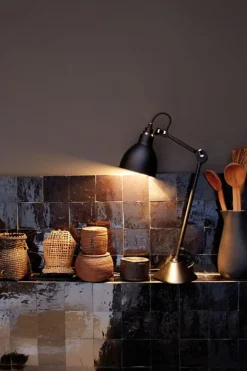 DCWéditions Lampe Gras 205 bordslampa, rund skärm, svart