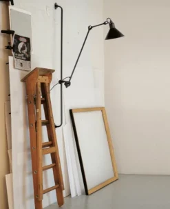 DCWéditions Lampe Gras 214 vägglampa, konisk skärm, svart - koppar