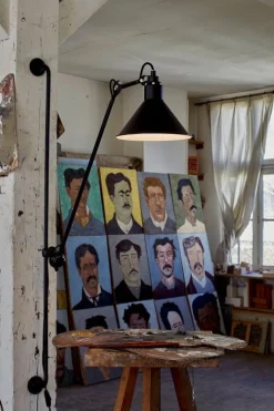 DCWéditions Lampe Gras 214 vägglampa, konisk skärm, svart