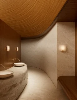 DCWéditions Light Me Tender Vertical vägglampa, mässing