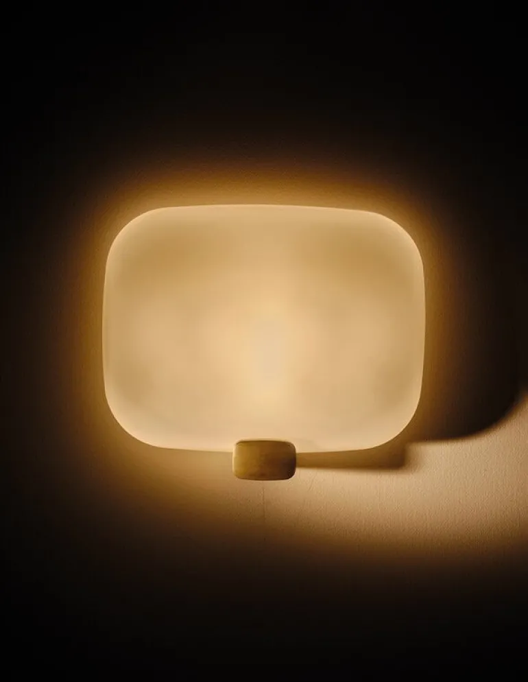 DCWéditions Light Me Tender Horizontal vägglampa, mässing