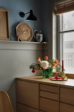 DCWéditions Mantis BS5 Mini vägglampa, svart