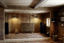 DCWéditions Mantis BS5 vägglampa med knapp, svart