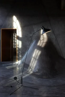 DCWéditions Mantis BS1-BL golvlampa