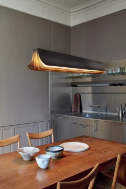 DCWéditions Respiro 900 pendellampa, svart - guld