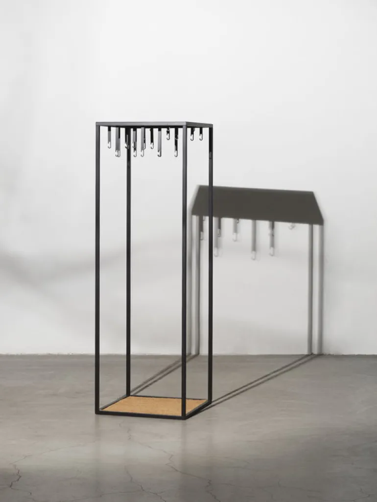 Design House Stockholm Atelier stående klädhängare