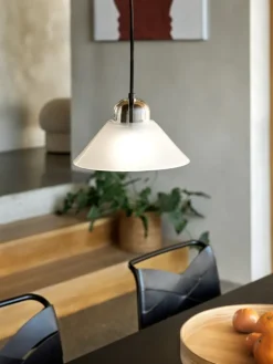 Design House Stockholm Kalo pendellampa, svart