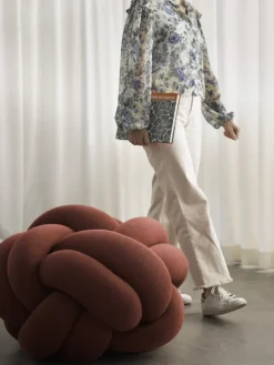 Design House Stockholm Knot kudde, XL, ockra