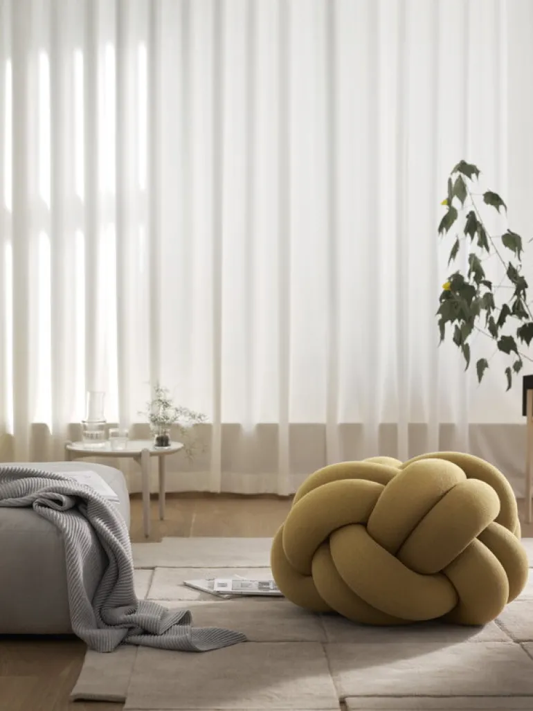 Design House Stockholm Knot kudde, XL, gul