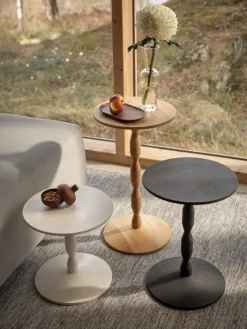 Design House Stockholm Pedestal sidobord, svart