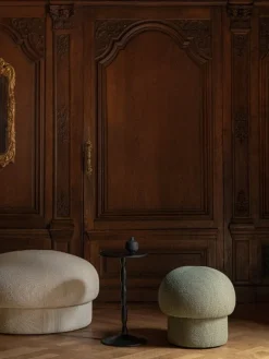 Design House Stockholm Pedestal sidobord, svart