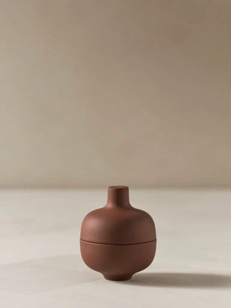 Design House Stockholm Sand Secrets skål med lock, liten, röd