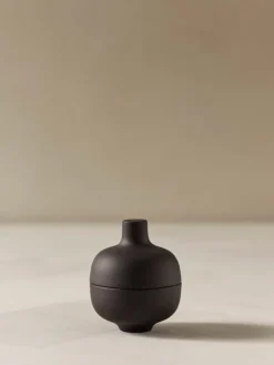 Design House Stockholm Sand Secrets skål med lock, liten, svart