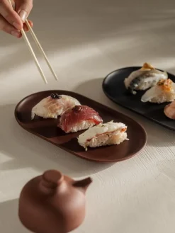 Design House Stockholm Sand Secrets tallrik, oval 20 cm, röd