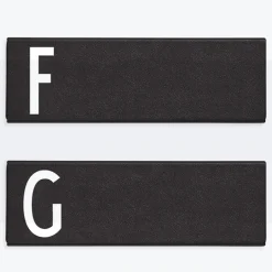 Design Letters Arne Jacobsen pennfodral, A-Z