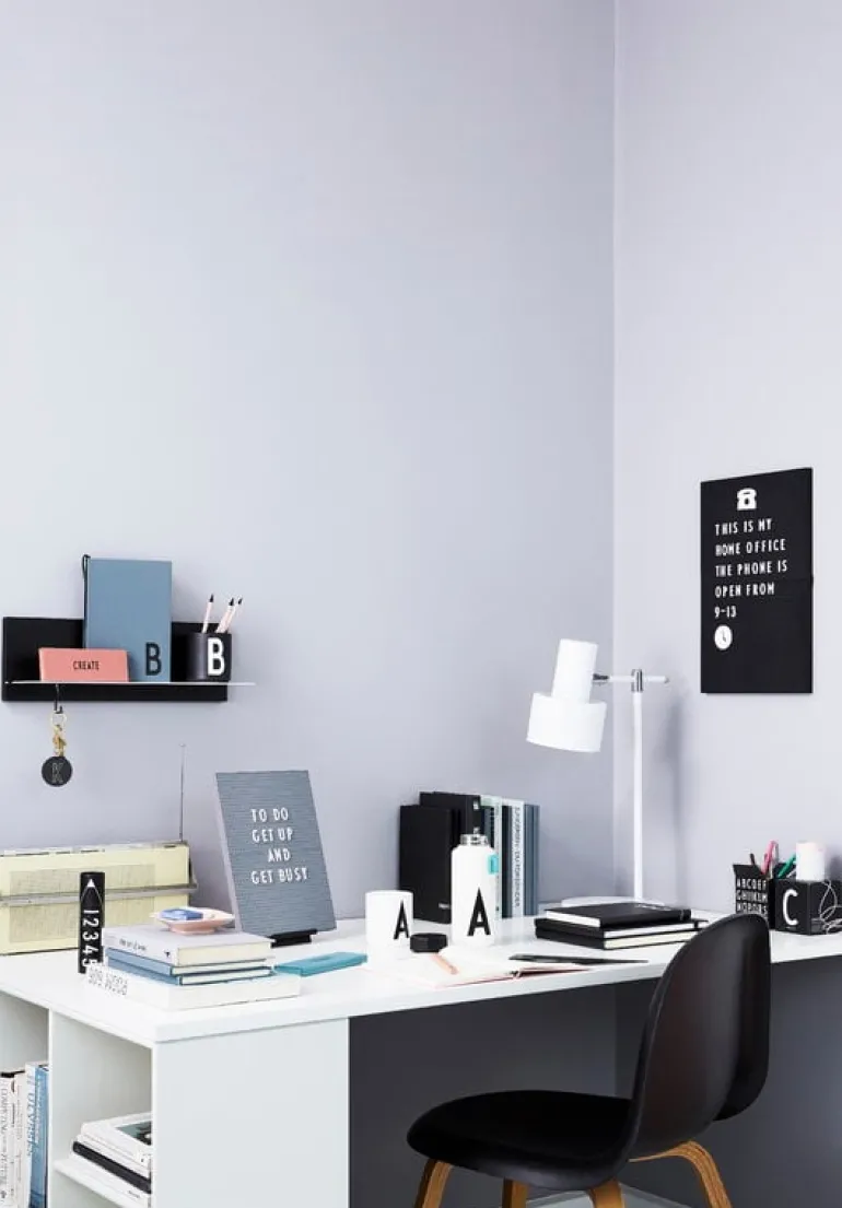 Design Letters Arne Jacobsen porslinsmugg, vit, A-Z