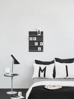 Design Letters Arne Jacobsen porslinsmugg, vit, A-Z