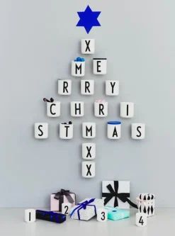 Design Letters Arne Jacobsen porslinsmugg, vit, A-Z