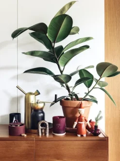 Design Letters Arne Jacobsen porslinsmugg, svart, A-Z