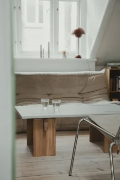 Eberhart Furniture Arnold soffbord, ljus betong - ljus ek