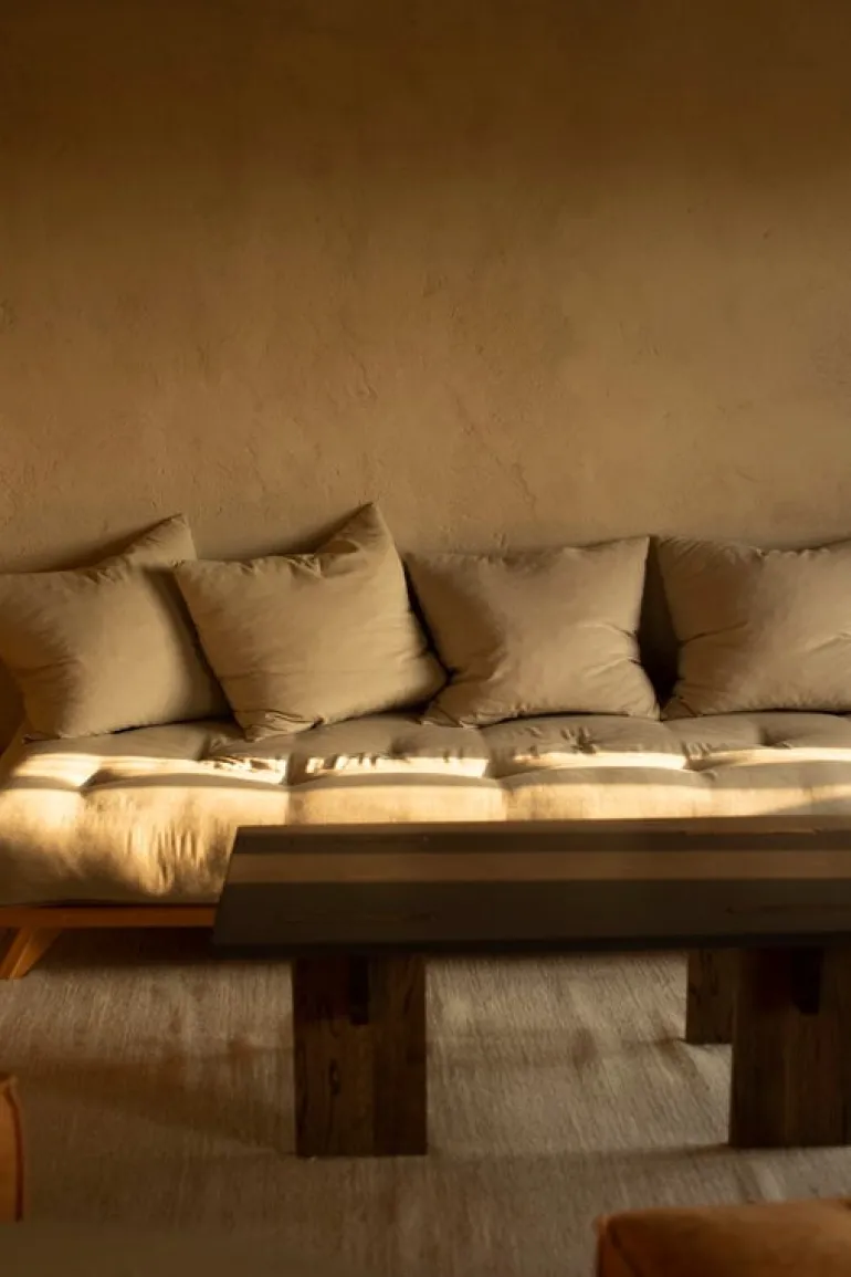 Eberhart Furniture Arnold soffbord, mörk betong - mörk ek