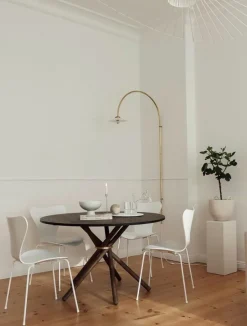 Eberhart Furniture Hector matbord, 120 cm, mörk ek