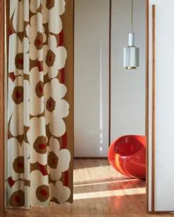 Eero Aarnio Originals Pastil stol, röd