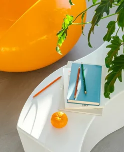 Eero Aarnio Originals Pastill stol, gul