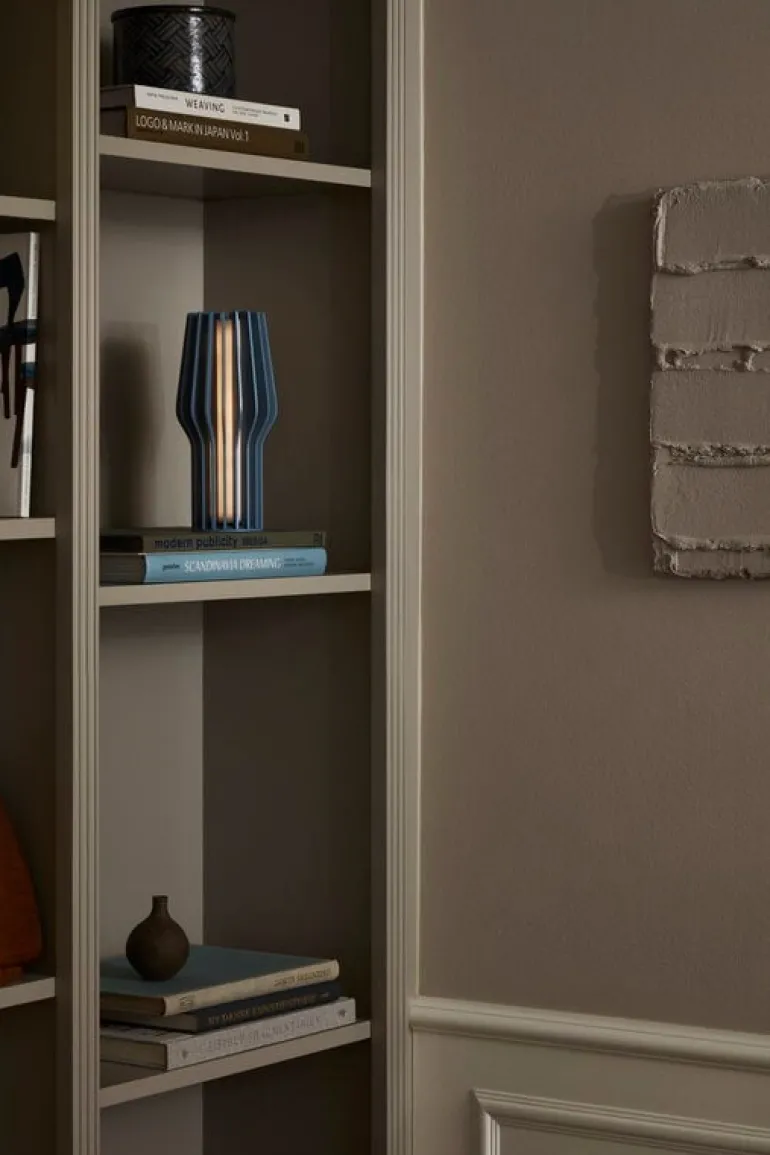 Eva Solo Radiant bärbar bordslampa, mattblå