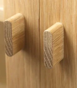 FDB Møbler A90 Boderne displaybox, 127 cm, lackerad ek