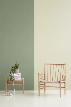 FDB Møbler J82 loungestol, lackerad ek