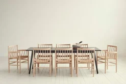 FDB Møbler J80 stol, lackerad ek