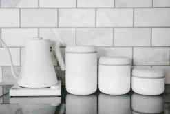 Fellow Atmos vakuumbehållare, 1,2 l, mattvit