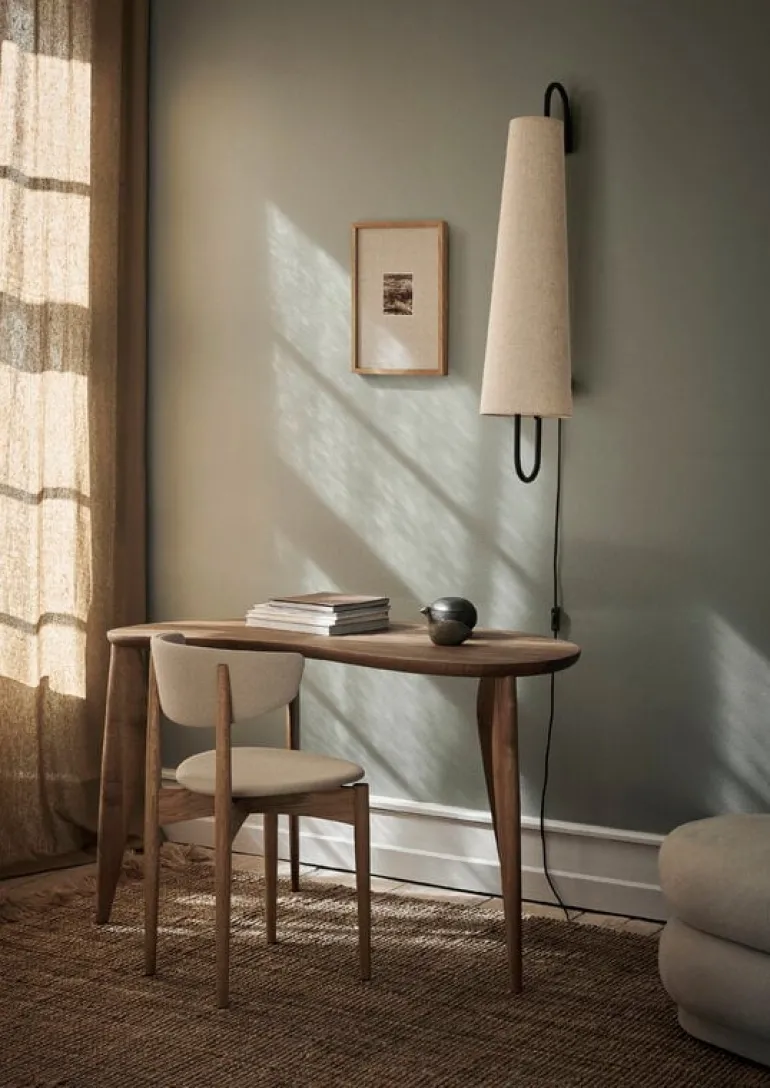 ferm LIVING Ancora vägglampa, svart - natur