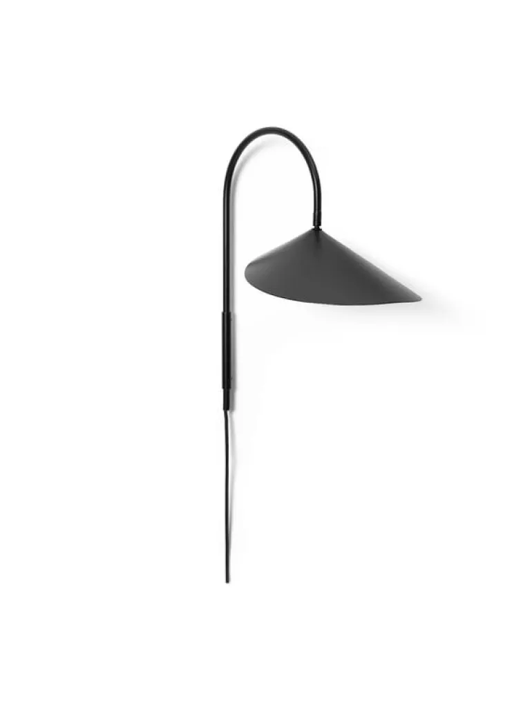 ferm LIVING Arum vägglampa med snurrfunktion, svart