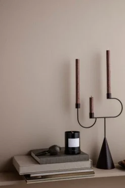 ferm LIVING Avant kandelaber, svart